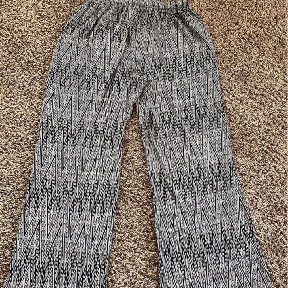 Love Ryan Los Angeles Women 2X Palazzo Pants Black White Geometric Wide Leg